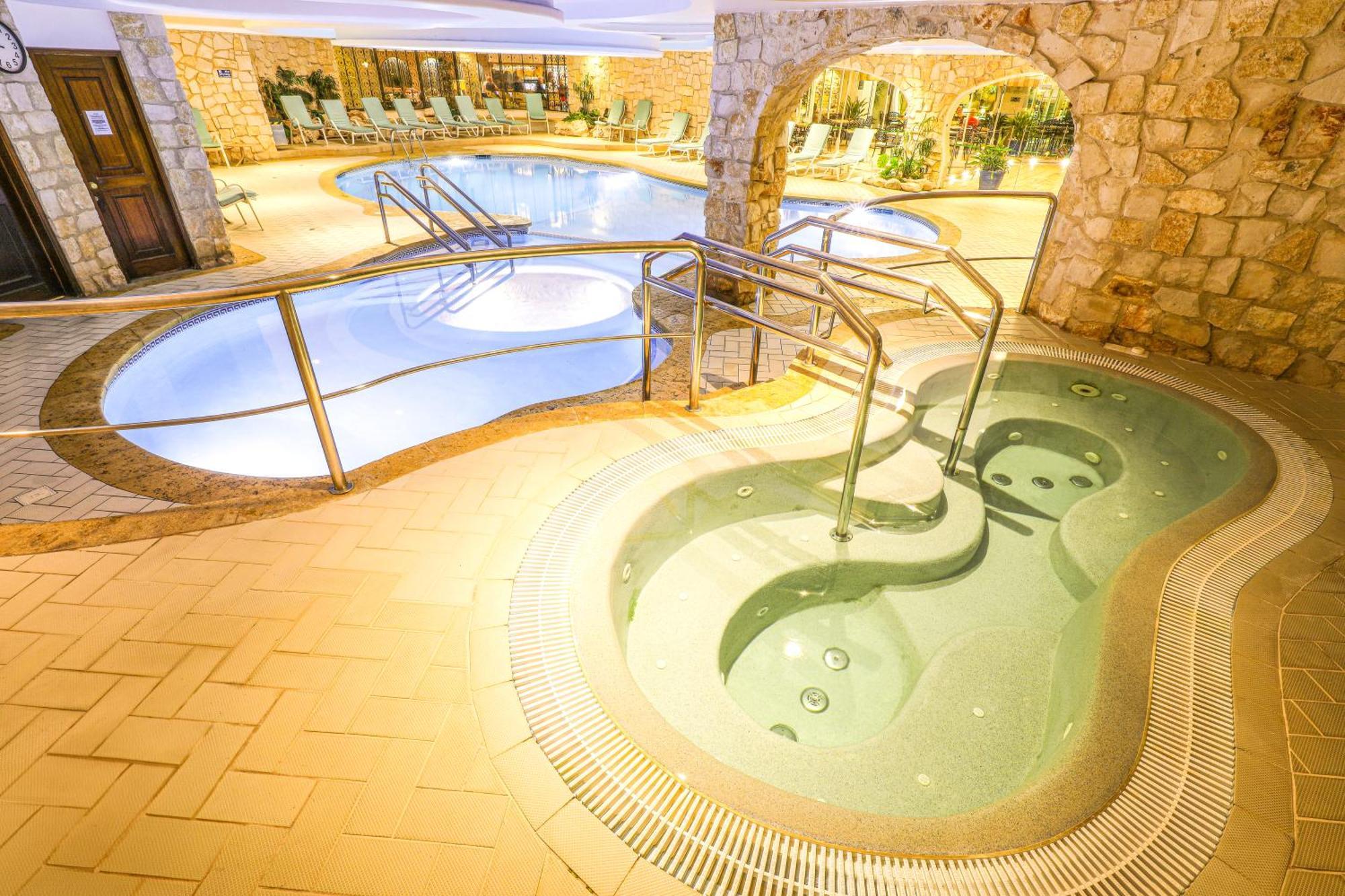 Four Seasons Country Club Hotel Quinta do Lago Bagian luar foto
